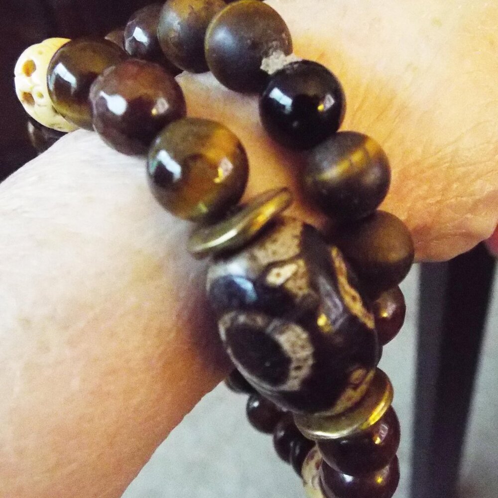 TIGER'S EYE STONE, CARVED BONE ORBS AND AFRICAN STAINED STONE BRACELET C